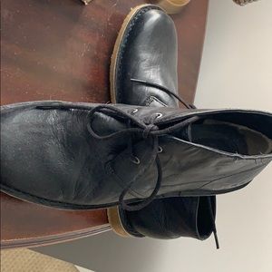 UGG Chukka Boots Size 9.5